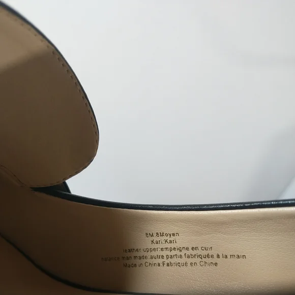 KARL LAGERFELD PARIS BLACK LEATHER KARI LOAFERS  3.5" HEEL size US 8M - Picture 6 of 8